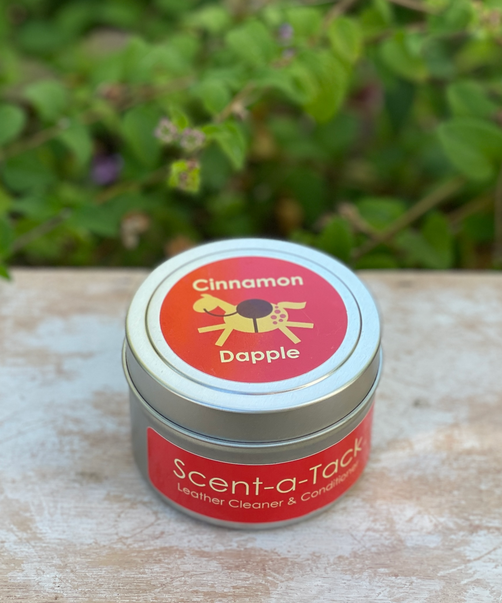 Cinnamon Dapple Tin